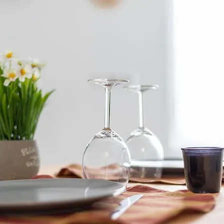 Proche De Toutes Commodites Apartment